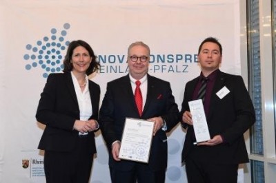 Bild 2: KÜBLER gewinnt den Innovationspreis Rheinland-Pfalz 2018 für WÄRME 4.0. Das wegweisende Konzept digitalisiert Hallenheizungen, vernetzt mit Produktionsprozessen und leistet einen hohen Beitrag zu mehr Energieeffizienz.